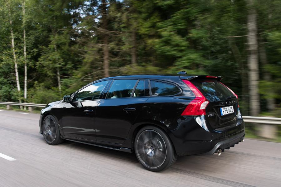 Volvo V60 Polestar 2017 года  (WW) (фото 16 из 45)